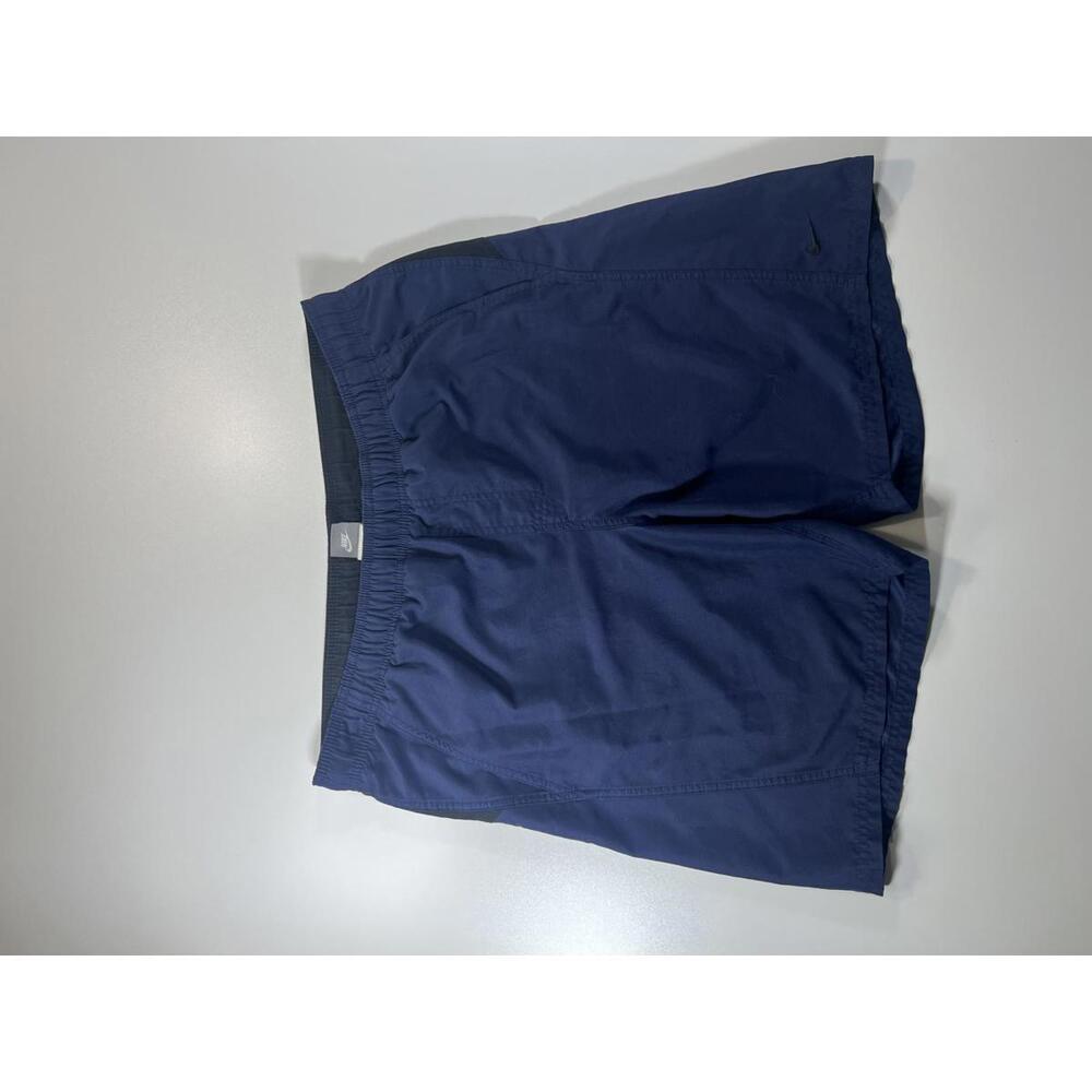Nike Men's Navy Blue Athletic Shorts M